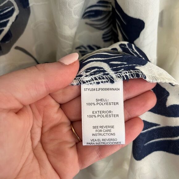 NWT Altar’d State Blueivory Kimono Floral with Bell Sleeves Size Small - Picture 5 of 9